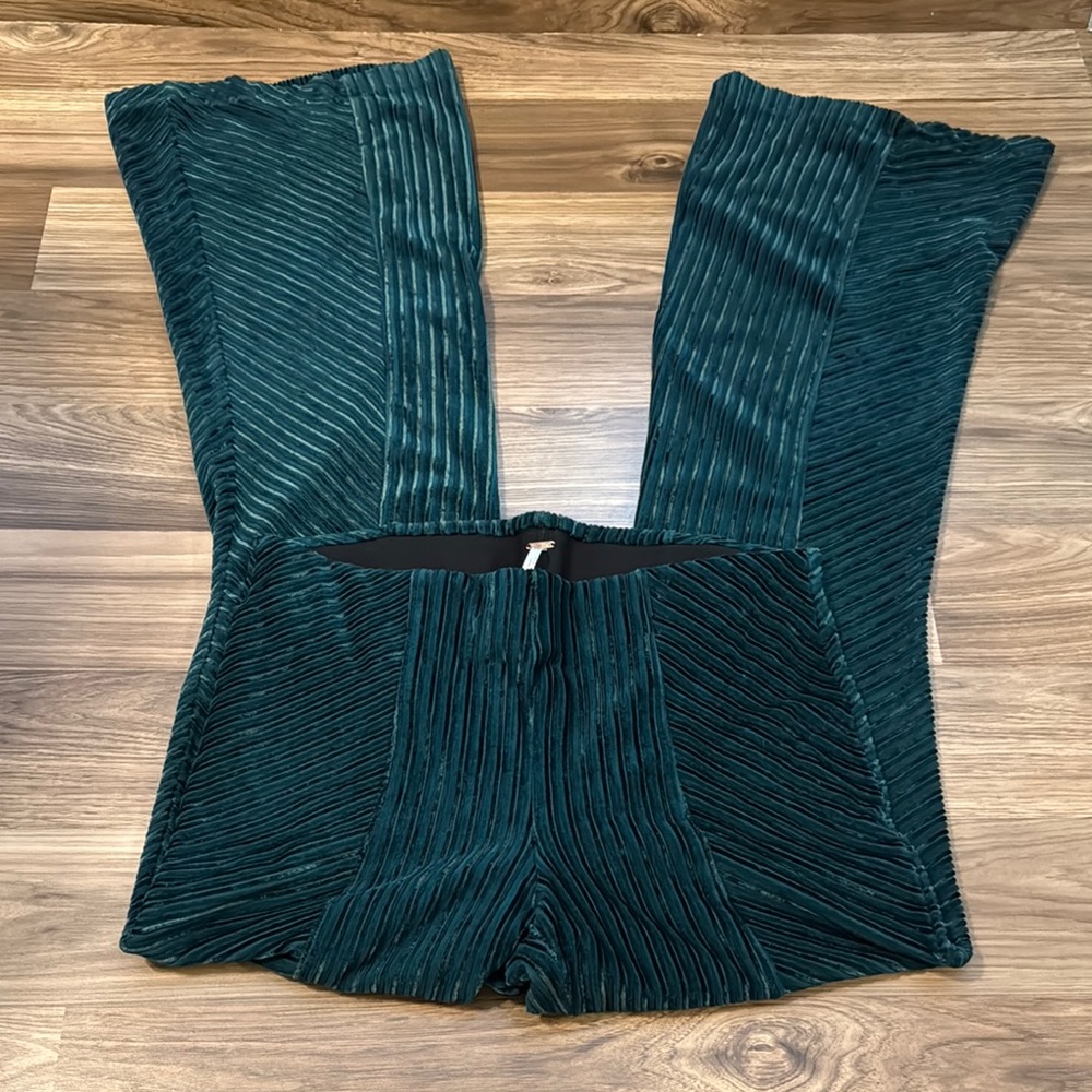 Free People Velvet Dark Green Ribbed Slim Flare Pull On Bell Bottom Pants M - Picture 4 of 11